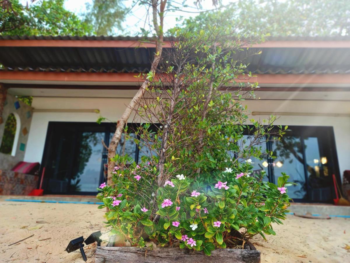 Sabai Sabai Beach Bungalows Koh Phayam Extérieur photo