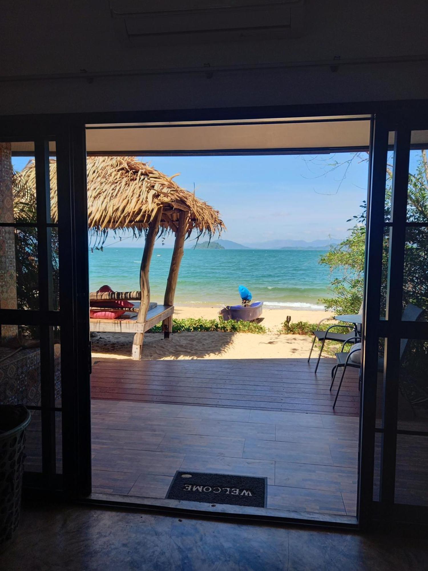 Sabai Sabai Beach Bungalows Koh Phayam Chambre photo