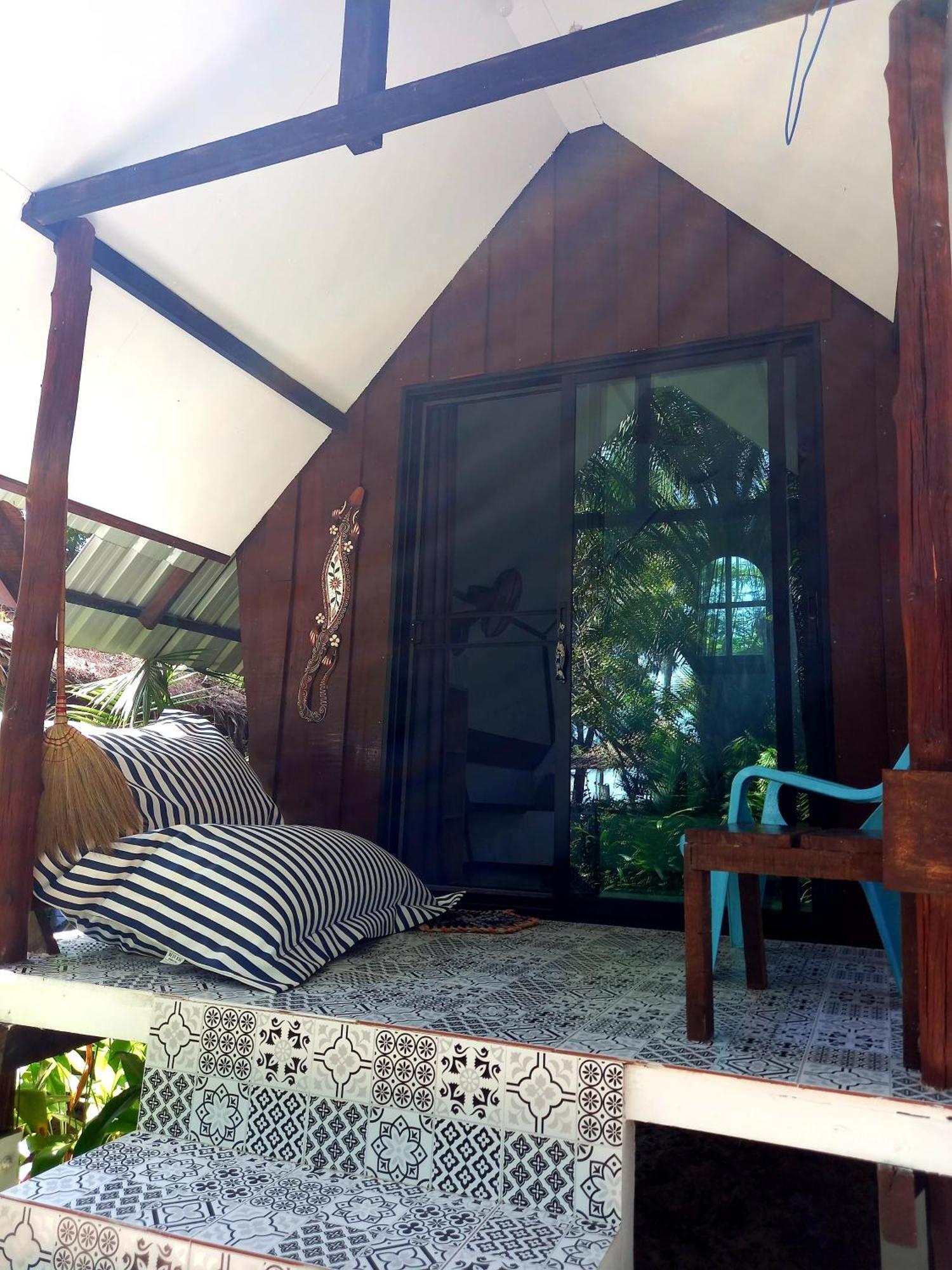 Sabai Sabai Beach Bungalows Koh Phayam Chambre photo