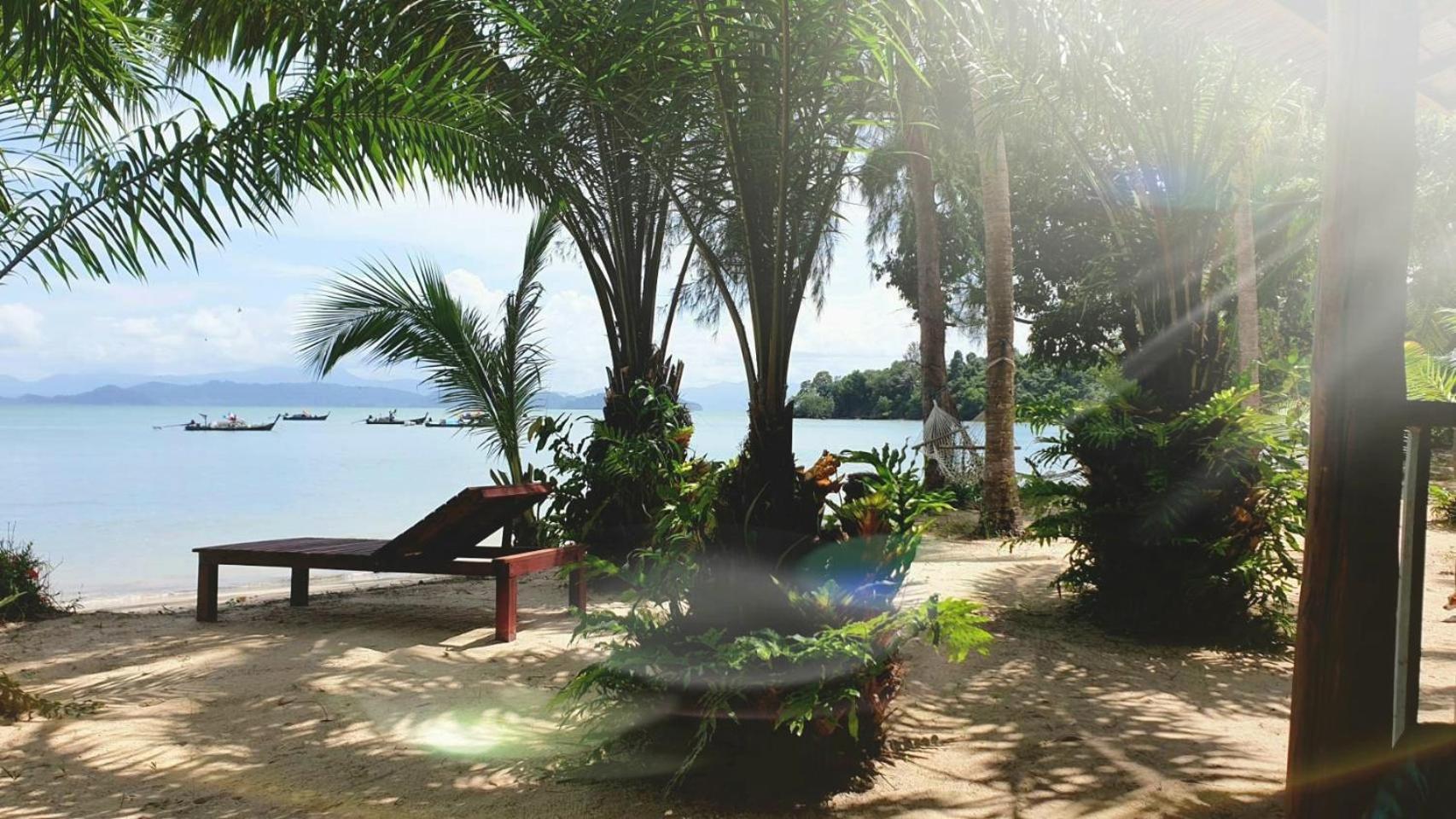 Sabai Sabai Beach Bungalows Koh Phayam Chambre photo