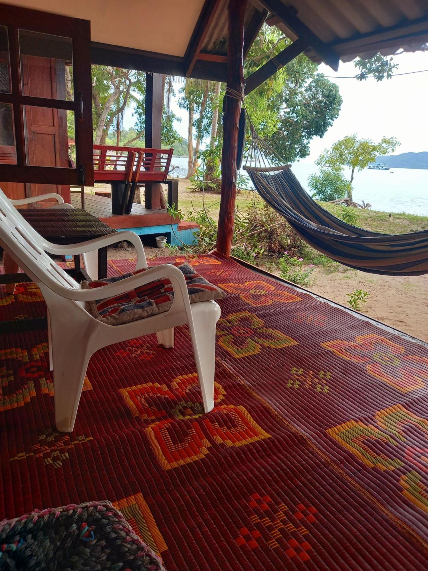 Sabai Sabai Beach Bungalows Koh Phayam Chambre photo